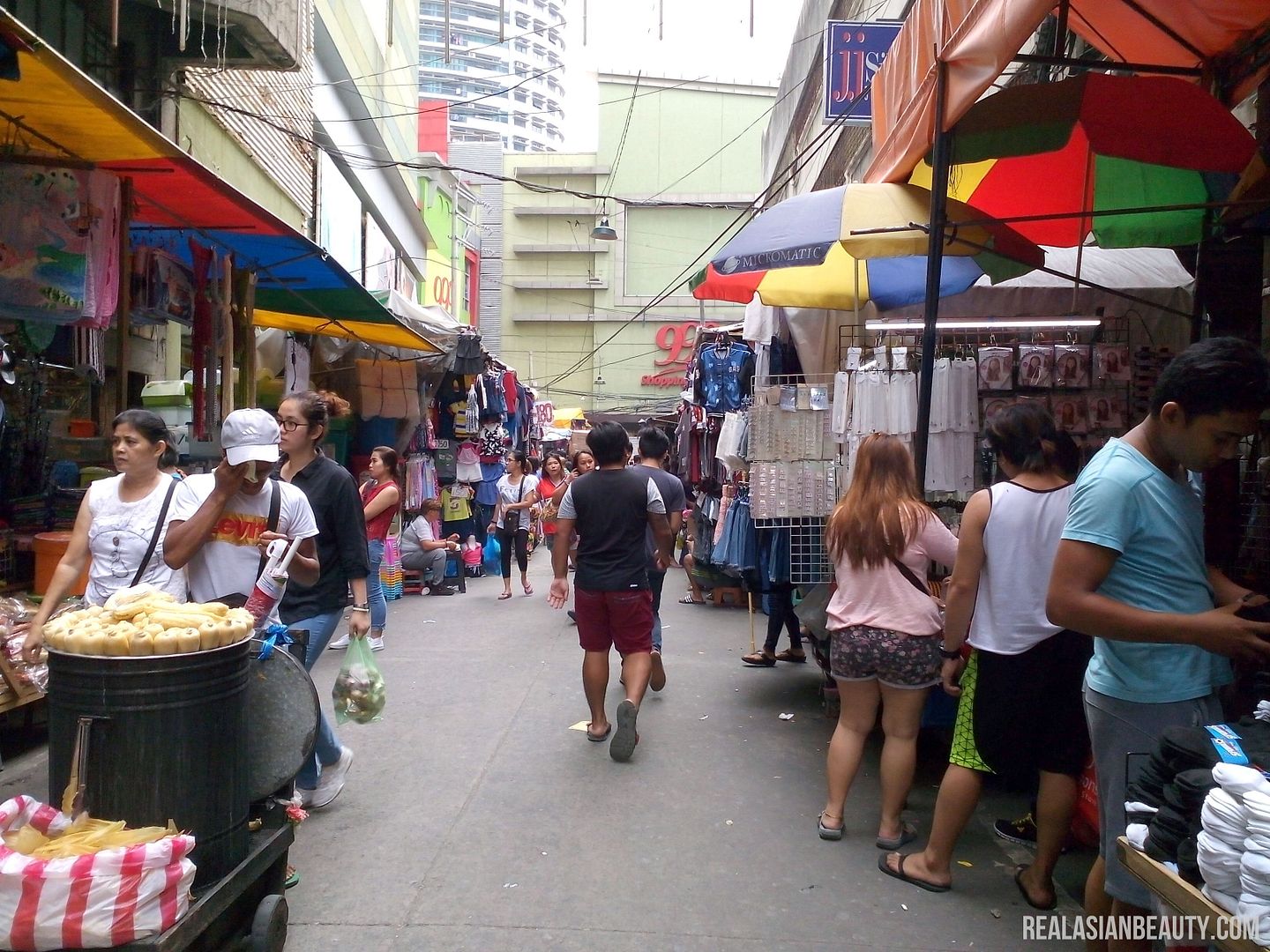 blue corner store in divisoria